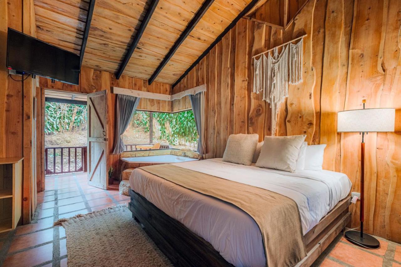 Hotel & Spa Escondite De La Montana Sabana Redonda Екстериор снимка