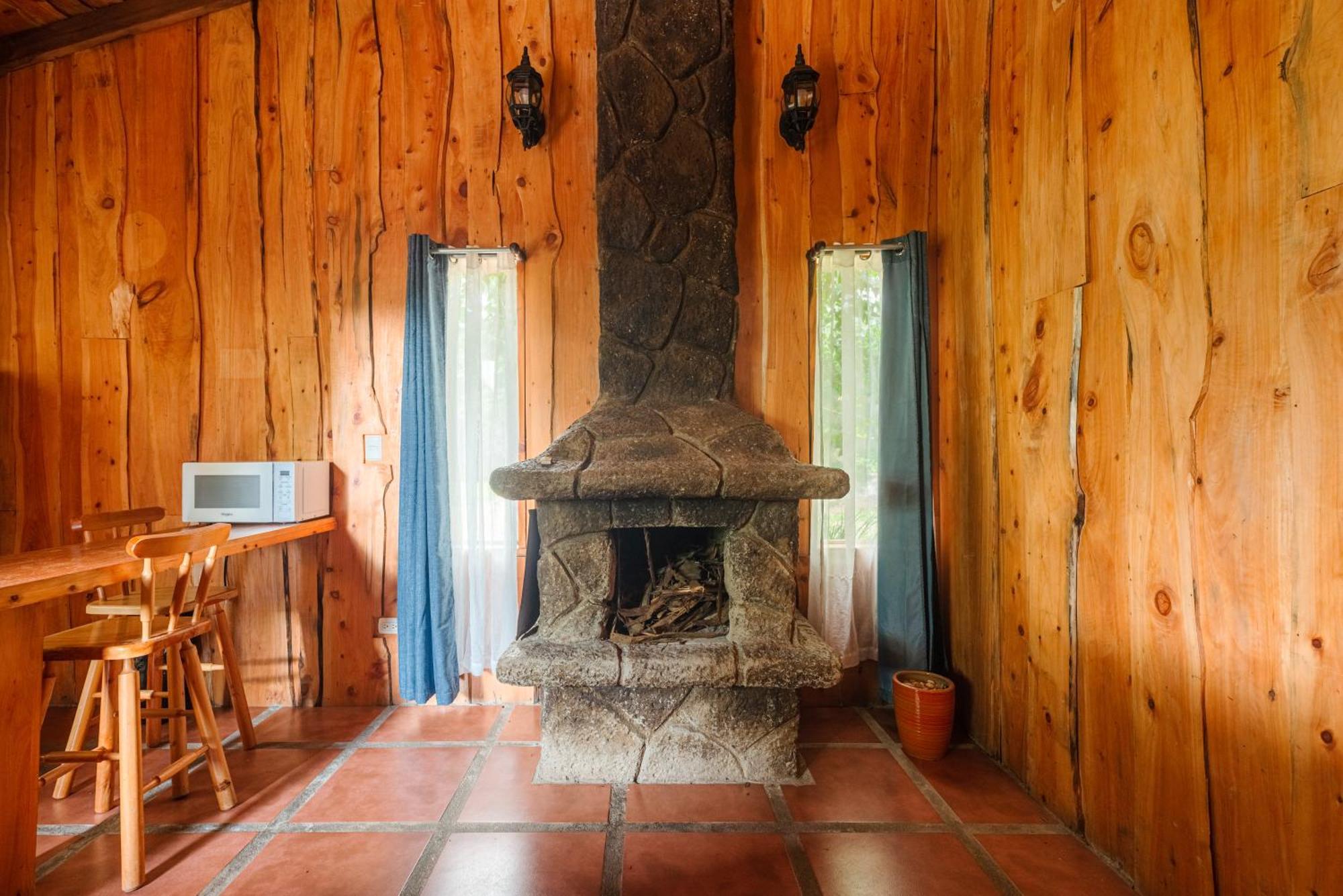 Hotel & Spa Escondite De La Montana Sabana Redonda Екстериор снимка